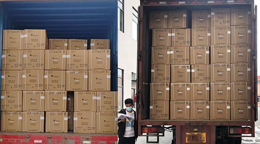 集裝箱裝柜進(jìn)行時(shí)！金環(huán)電器客戶迷你洗衣機(jī)順利發(fā)貨！