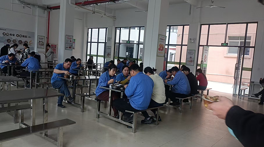 金環(huán)食堂，美味與關(guān)懷的港灣