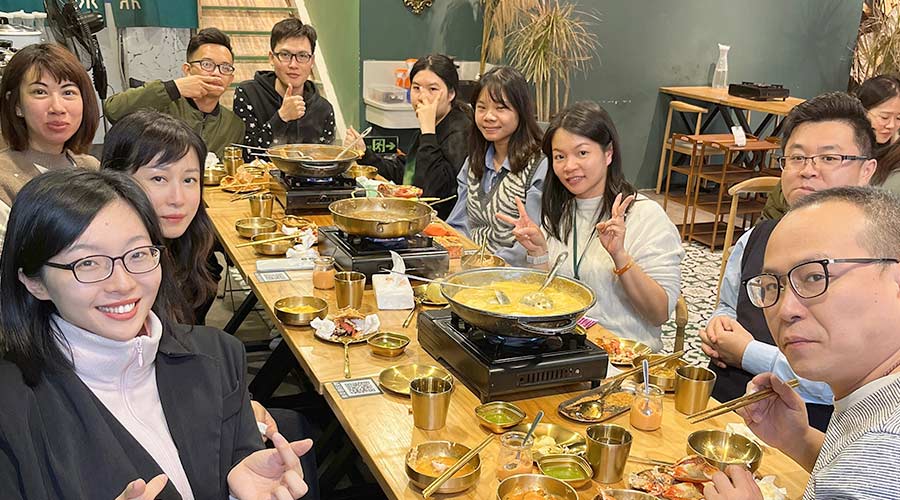 寒冬暖心！金環(huán)電器銷售部組織火鍋團(tuán)建沖刺2022