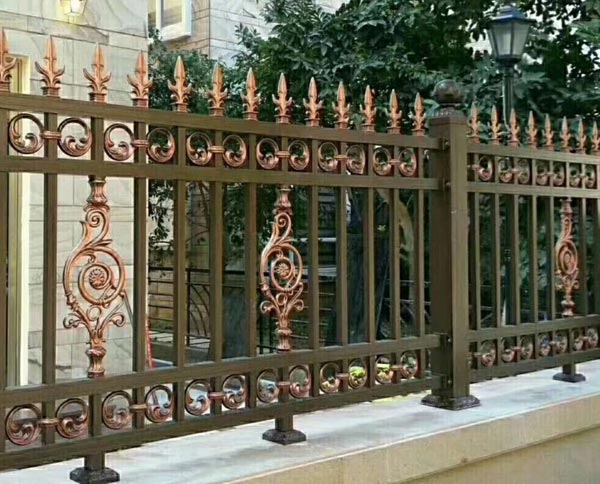 十堰鋁藝護欄廠家分析如何判斷護欄材質(zhì)質(zhì)量